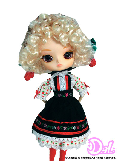 *Old Model Colline
