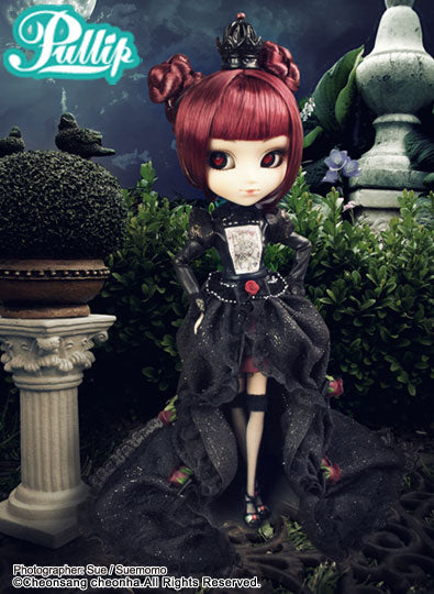 Lunatic Queen **The outer box is torn