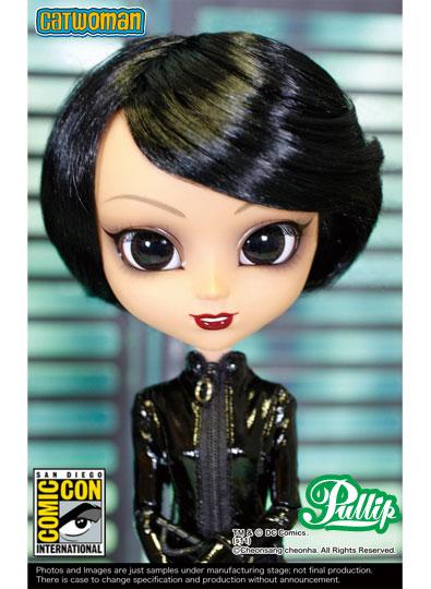 CATWOMAN - SDCC2011-