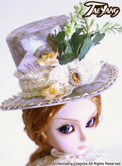 Romantic Mad Hatter